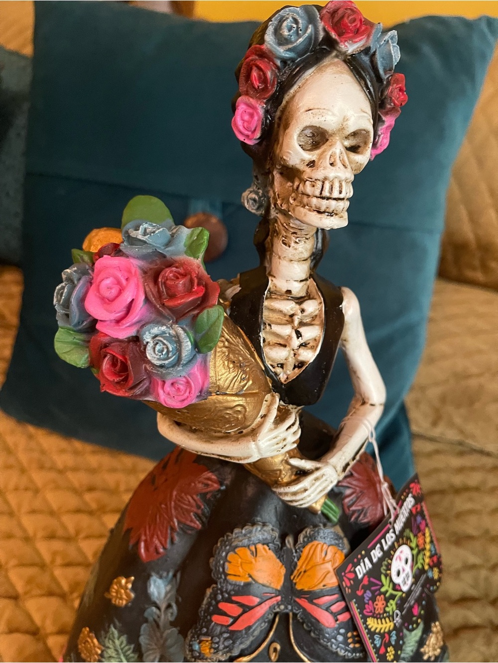 Day of the Dead Catrina Figurine – Black with Multicolor Floral Accents NWT - Picture 5 of 7